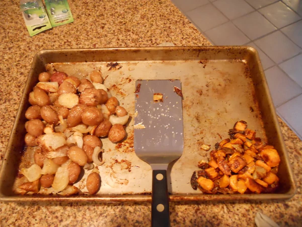 Papas rústicas con cáscara en freidora de aire